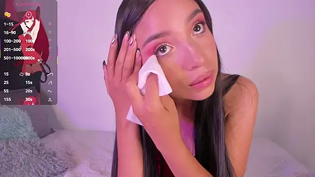 lillielover16 online show from October 3, 11:32 pm