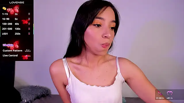 lillielover16 online show from September 16, 7:44 pm