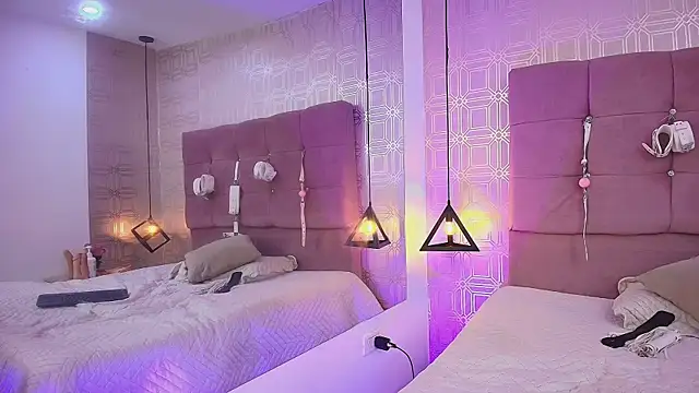 Lilith Vera online show from November 5, 1:05 pm