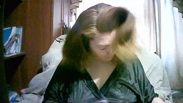 Madame-Butterfly online show from November 18, 11:11 am