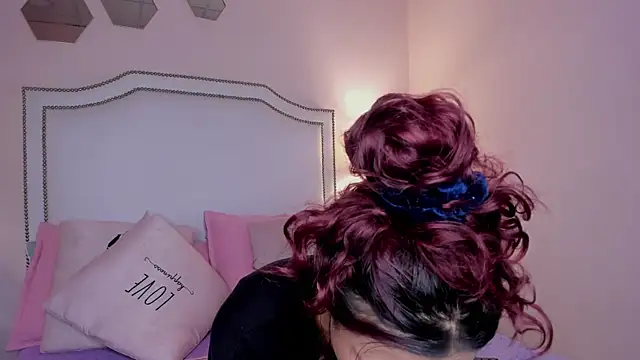 KIMAPRIL online show from November 6, 8:37 pm