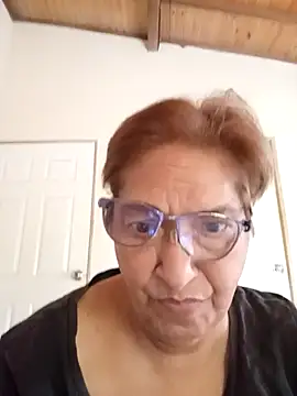 florecita69 online show from December 1, 2:31 pm