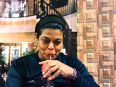 indianCherryPie online show from October 6, 5:35 am