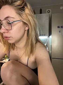 Kitty Katrine online show from October 27, 1:39 pm