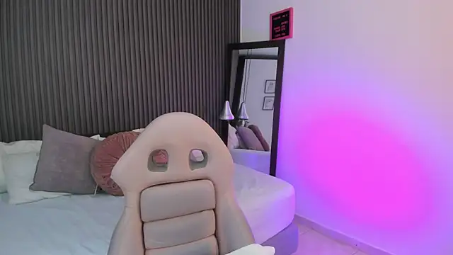 sammybrunette1 online show from January 18, 10:28 pm