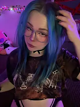 MaddisonHaas online show from December 5, 2:00 am