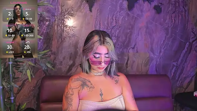 Alahia Dangelo online show from October 23, 5:41 pm