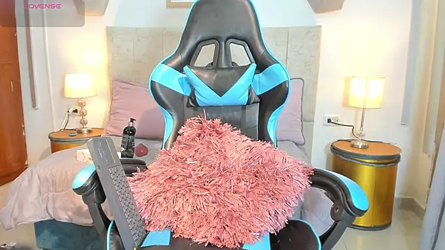  maria foxx  online show from February 2, 2:27 pm