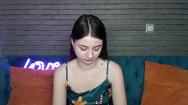 MilanaRoza online show from December 14, 6:08 am