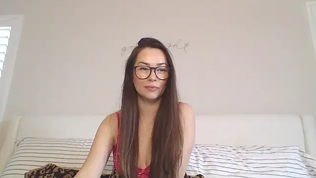 mixedasiangirl online show from February 24, 8:18 pm