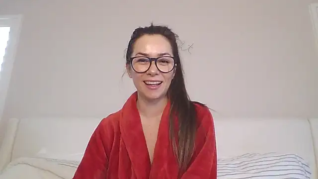 mixedasiangirl online show from February 27, 9:14 pm