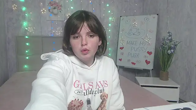 StaceyLex online show from October 14, 5:43 am