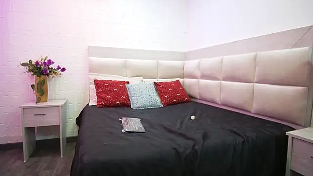 MeryLands online show from September 12, 12:23 pm