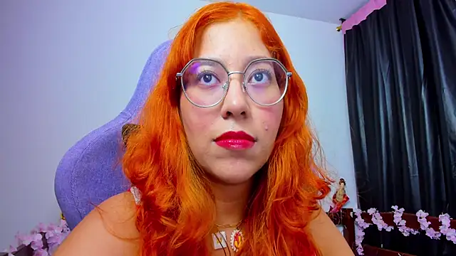  Moon Johnson online show from February 5, 1:30 am