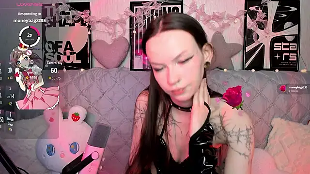 KittiMissi online show from February 5, 3:04 pm