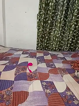 Hottyalia online show from September 28, 11:54 pm