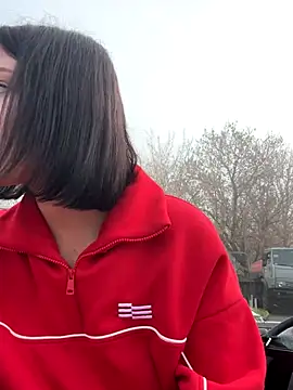 KikiWatson online show from November 27, 7:00 am