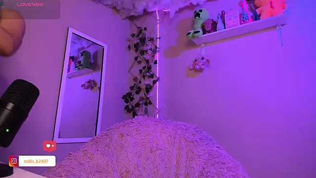 MadelineBenet online show from September 30, 3:12 am