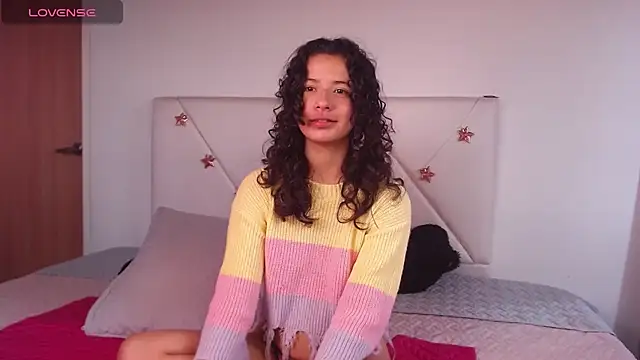 julz 03 online show from December 5, 12:50 pm