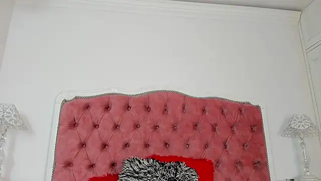 Snapshot of amberlitle chatting on September 13, 12:13 pm amberlitle online show from September 13, 12:13 pm