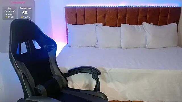 alexiaaross online show from November 7, 5:57 am