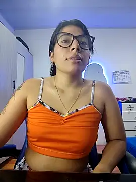 Caro kitty- online show from December 18, 2:44 pm