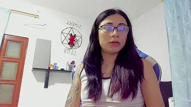 Camila TransGirl online show from November 17, 4:35 am