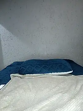 slimcate91 online show from October 24, 8:05 pm