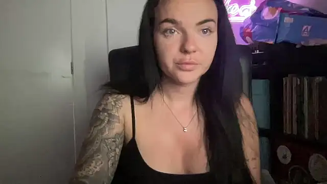 yorkshiregal online show from September 12, 5:52 am