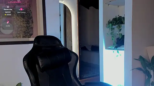 CherryyBrrr1 online show from December 4, 2:14 am