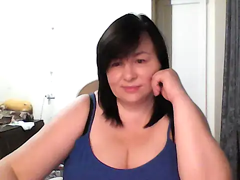 EmiliaLooo online show from November 25, 4:47 am