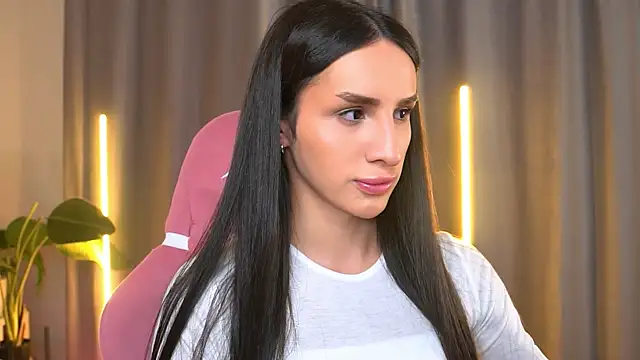 Kim Oberlin  online show from November 14, 4:07 pm