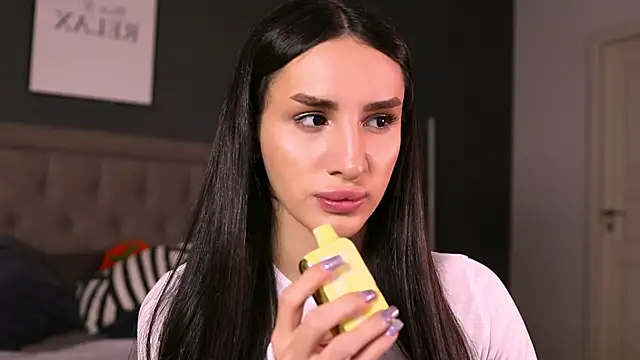 Kim Oberlin  online show from October 26, 11:38 am