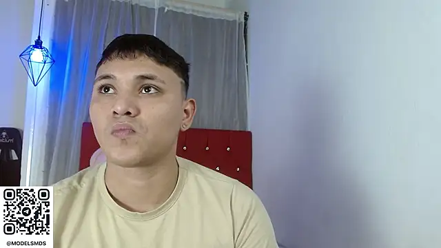 couple lovelyds online show from November 19, 8:42 pm