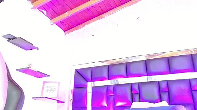 Sofia martiin online show from October 28, 3:01 am