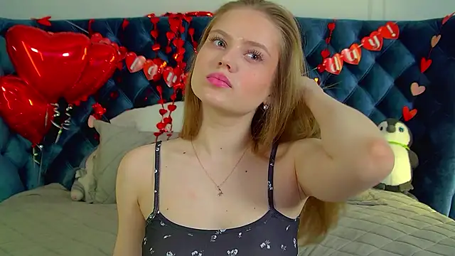 SelinSwarovski online show from February 12, 8:10 pm