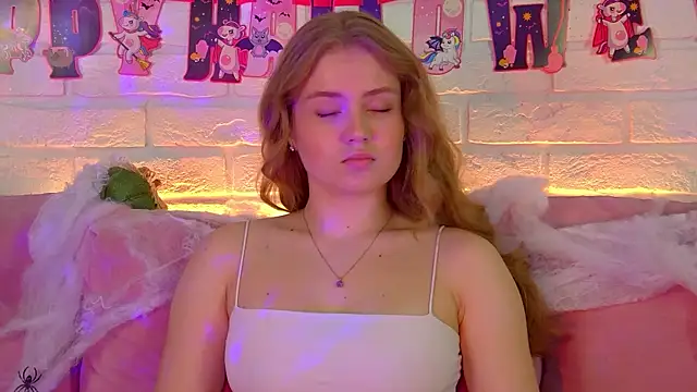 SelinSwarovski online show from October 28, 7:08 pm