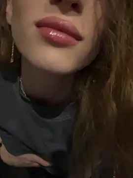 Snapshot of _AngelMoon_ chatting on September 18, 4:11 am  AngelMoon  online show from September 18, 4:11 am
