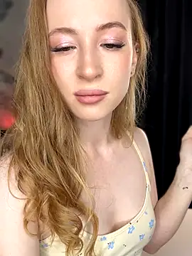 Snapshot of _AngelMoon_ chatting on September 30, 4:07 am  AngelMoon  online show from September 30, 4:07 am