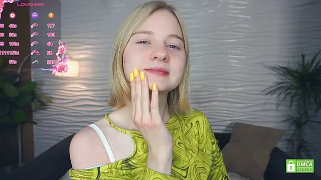 OdelinaFicken online show from November 12, 4:32 am