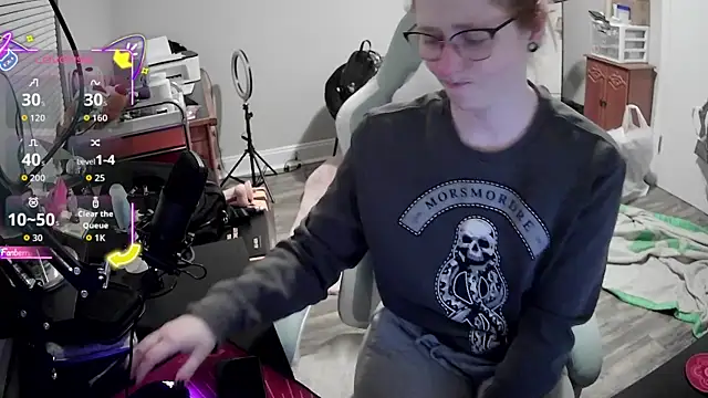 LilyFoxxx online show from September 27, 3:47 am