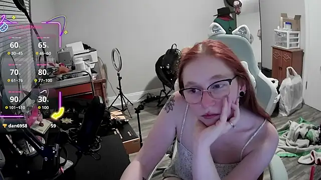 LilyFoxxx online show from September 14, 3:37 am