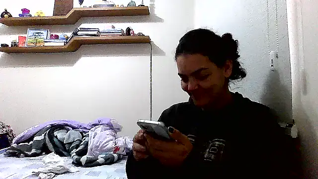 BetinaDiniz online show from September 18, 11:31 am