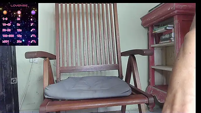 Skinnyshiny boy online show from September 15, 6:04 pm