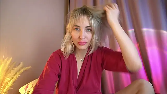 Cum Slutt online show from November 18, 4:52 pm