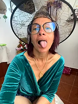 Goddess-Love- online show from October 20, 7:06 pm