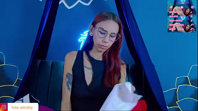 Lunamistyc online show from October 9, 7:40 pm