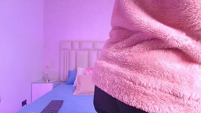 canela oss online show from November 10, 12:00 pm