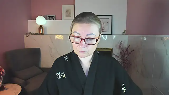 AlexandraKind online show from November 5, 1:38 pm