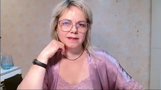 sweetsunset11 online show from March 7, 3:41 pm